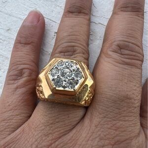 Kentucky Cluster Hexagonal Men's Ring Sz 8.75